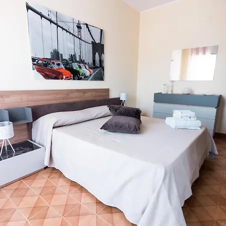 Via Dante アパート